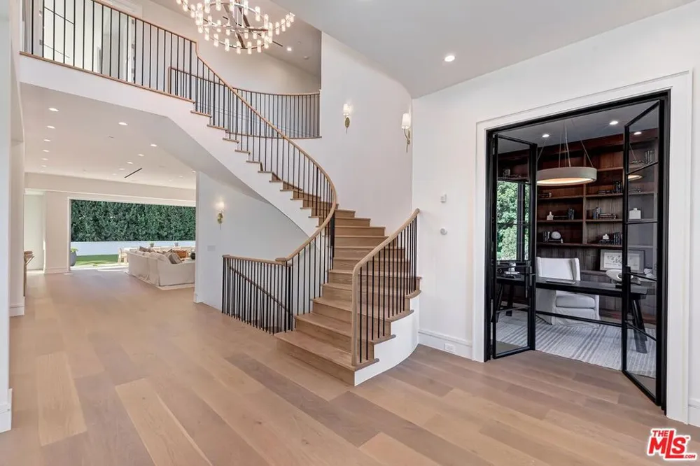 1675 San Remo Drive Pacific Palisades, CA 90272