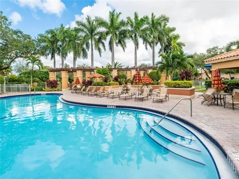 2319 Mariner Court #2706