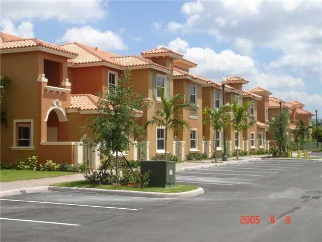 2319 Mariner Court #2706 Dania Beach, FL 33312