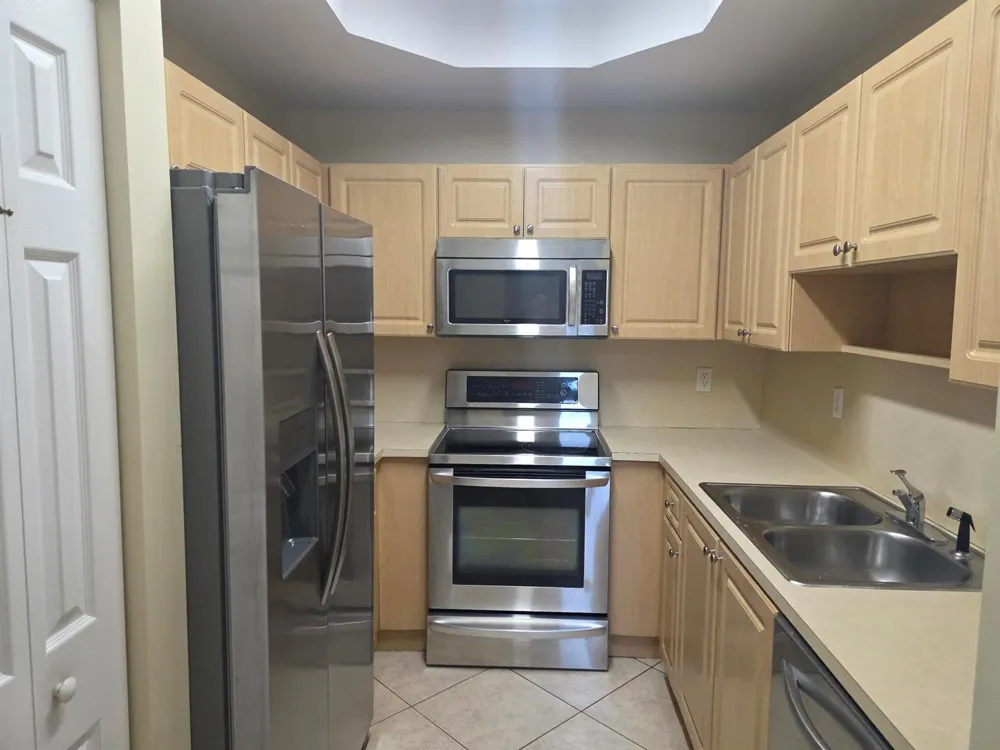 2319 Mariner Court #2706 Dania Beach, FL 33312