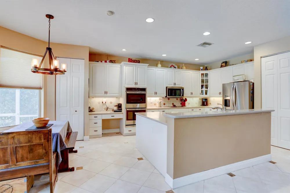 19644 Estuary Drive Boca Raton, FL 33498