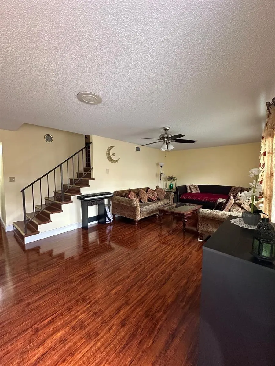 102 Pleasant Hill Lane Tamarac, FL 33319