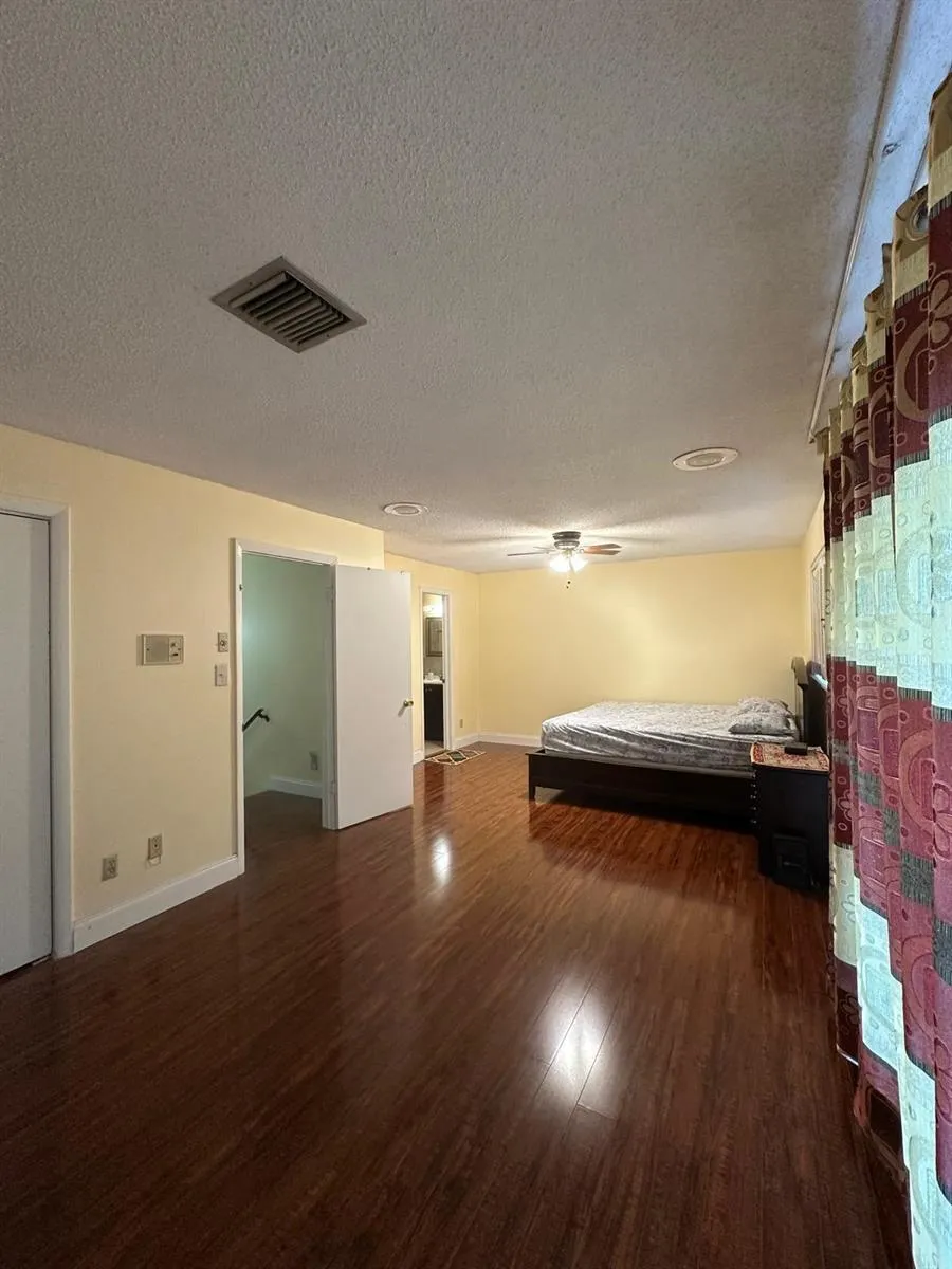 102 Pleasant Hill Lane Tamarac, FL 33319