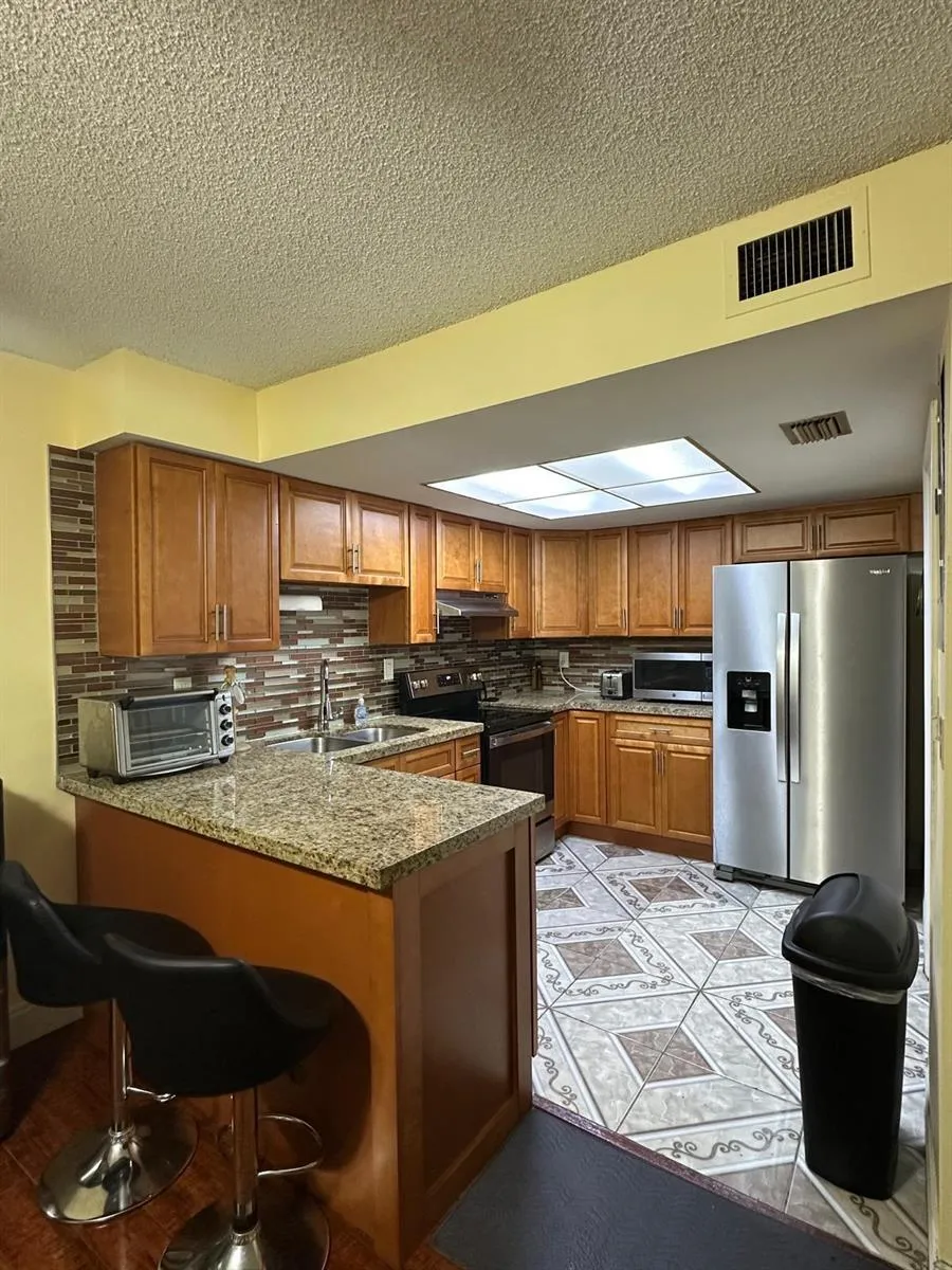 102 Pleasant Hill Lane Tamarac, FL 33319