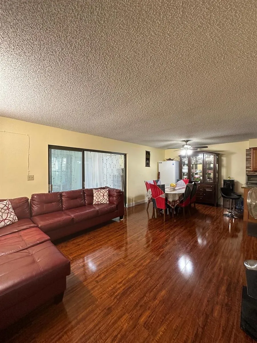 102 Pleasant Hill Lane Tamarac, FL 33319