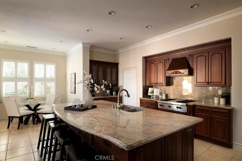 26637 Oak Terrace Valencia, CA 91381