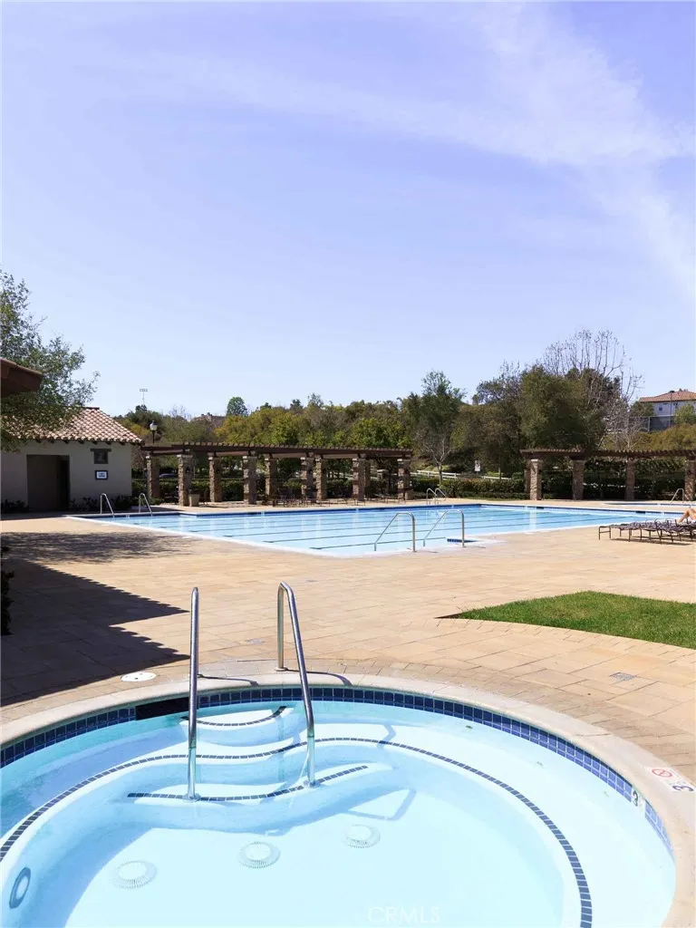 26637 Oak Terrace Valencia, CA 91381