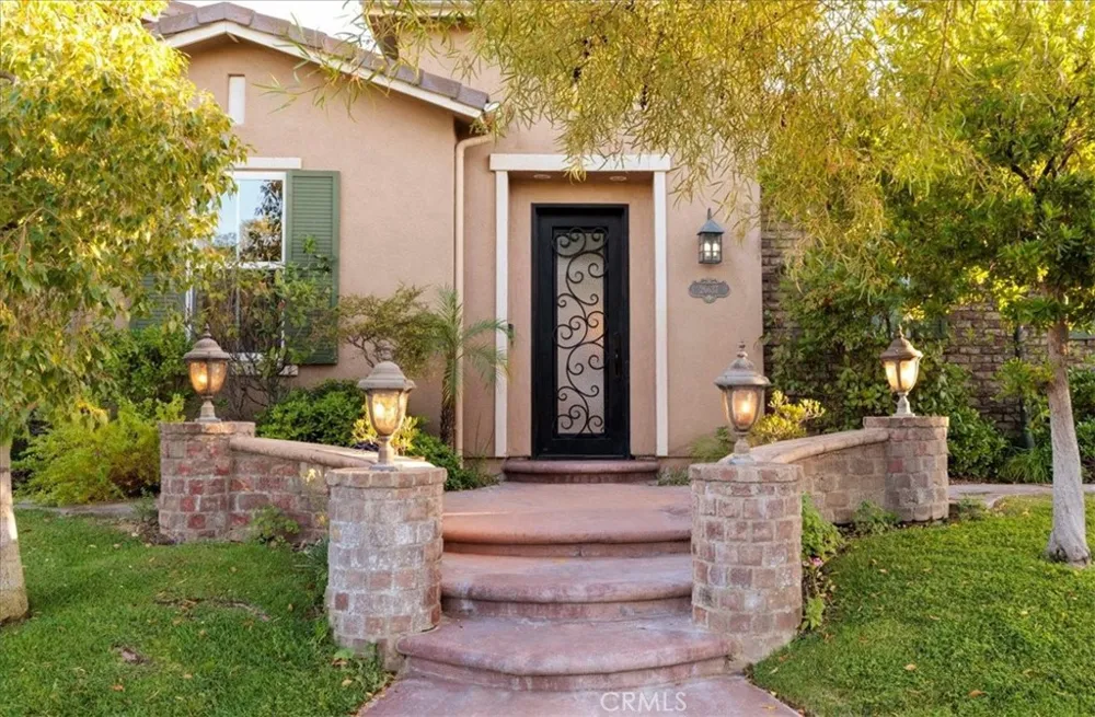 26637 Oak Terrace Valencia, CA 91381