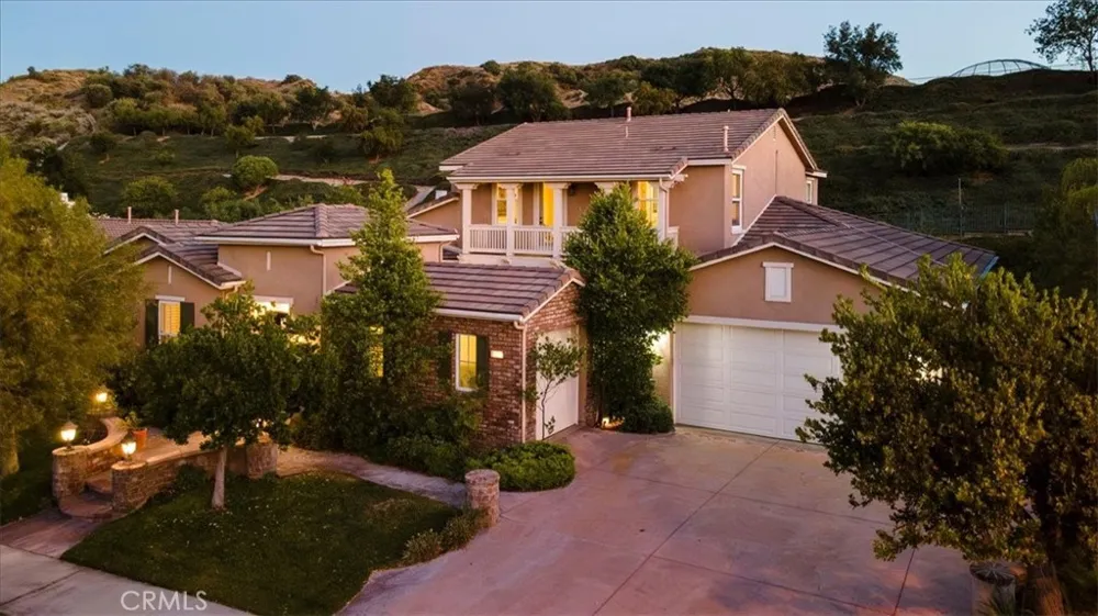 26637 Oak Terrace Valencia, CA 91381