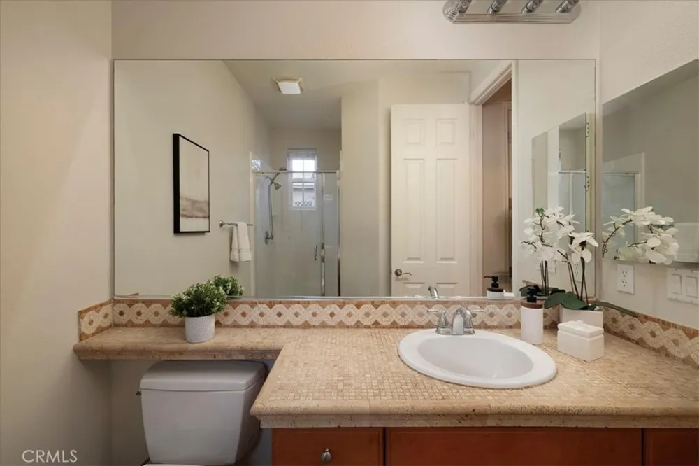 26637 Oak Terrace Valencia, CA 91381