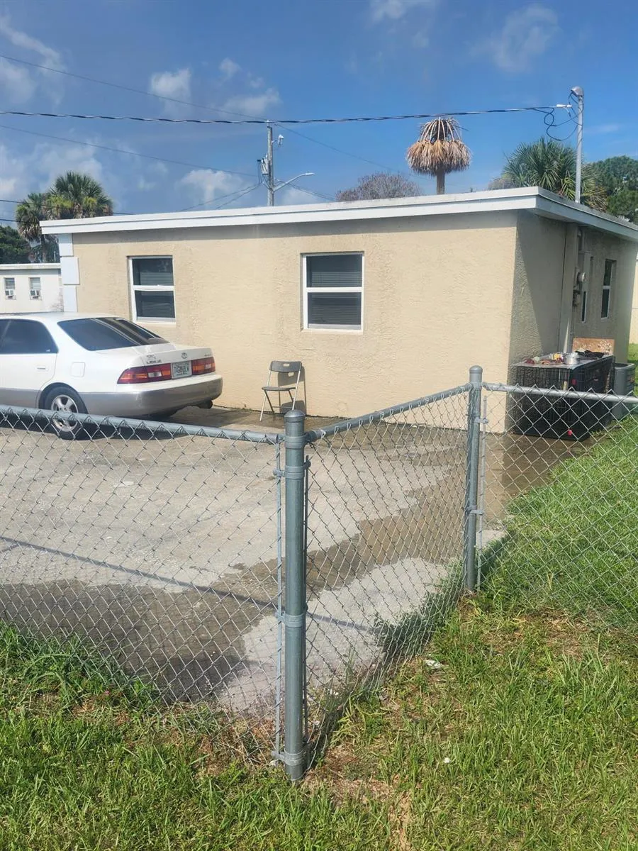 2504 Wilkins Avenue Fort Pierce, FL 34947