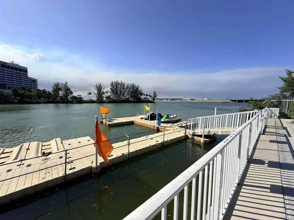 5077 NW 7th Street #914 Miami, FL 33126