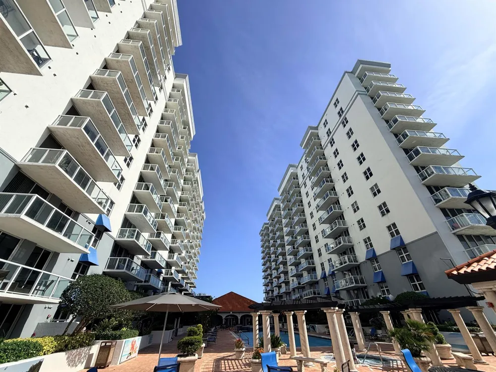 5077 NW 7th Street #914 Miami, FL 33126
