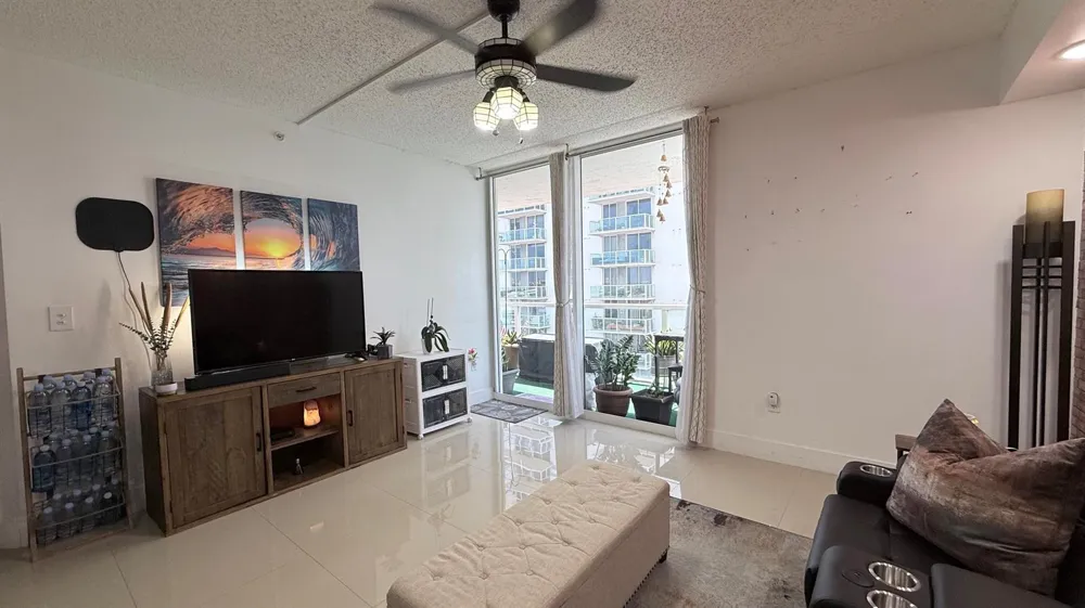 5077 NW 7th Street #914 Miami, FL 33126