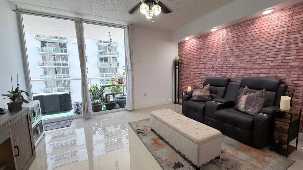 5077 NW 7th Street #914 Miami, FL 33126