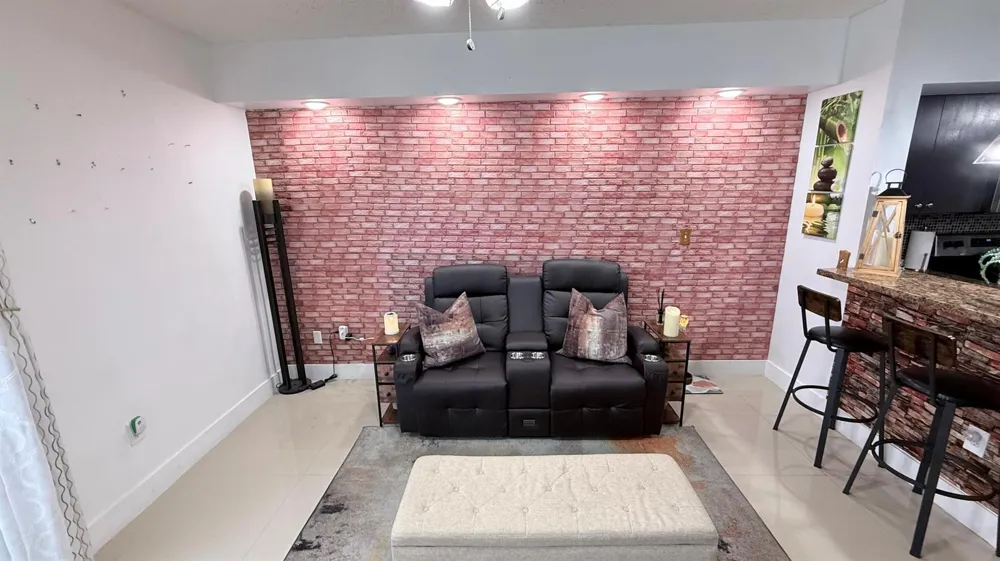 5077 NW 7th Street #914 Miami, FL 33126
