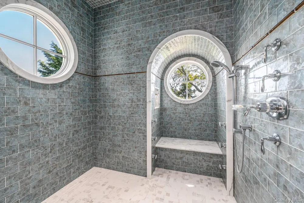 1350 W Cove Road Cutchogue, NY 11935