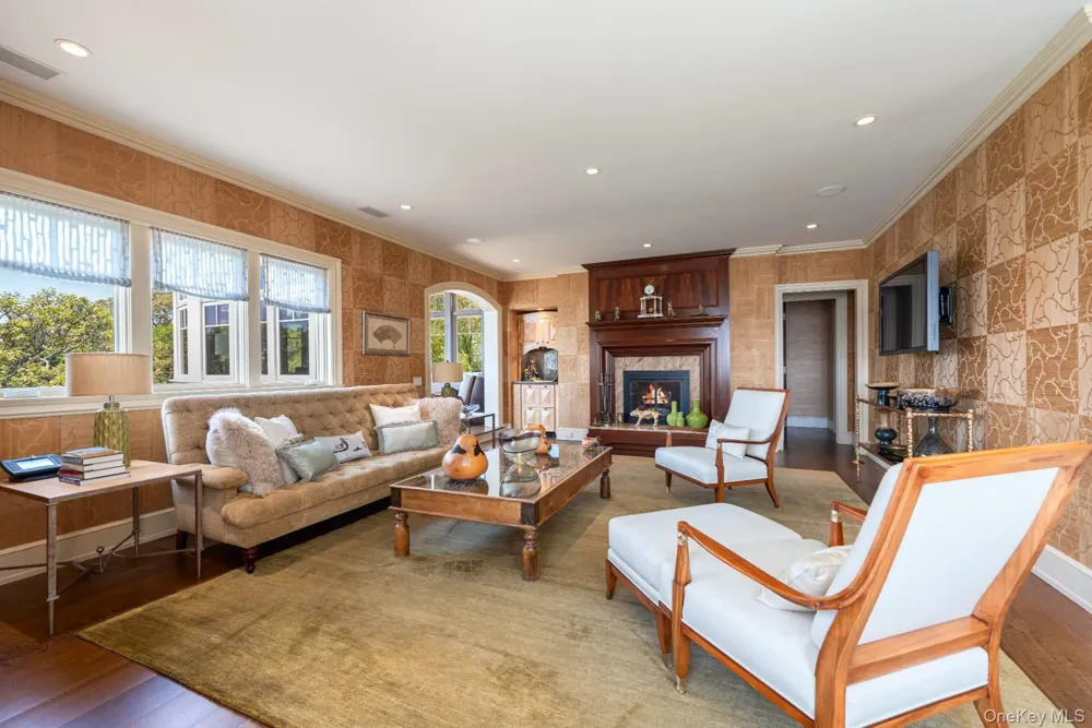 1350 W Cove Road Cutchogue, NY 11935