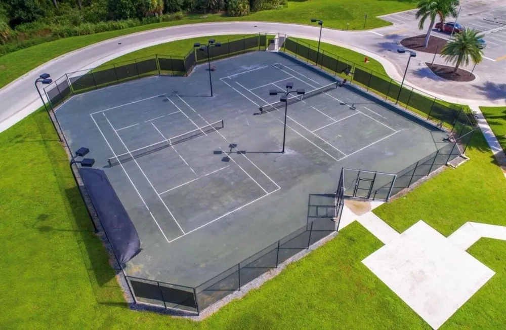 163 SE Via Lago Garda Port St. Lucie, FL 34952