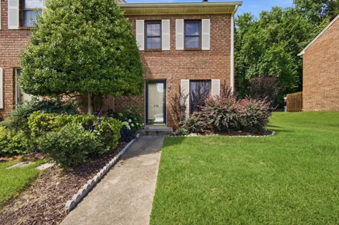 236 Thistle Ln