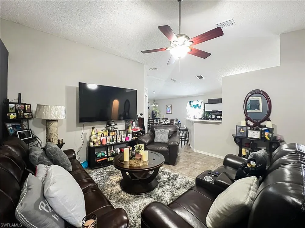 2131 Corner School Drive Orlando, FL 32820
