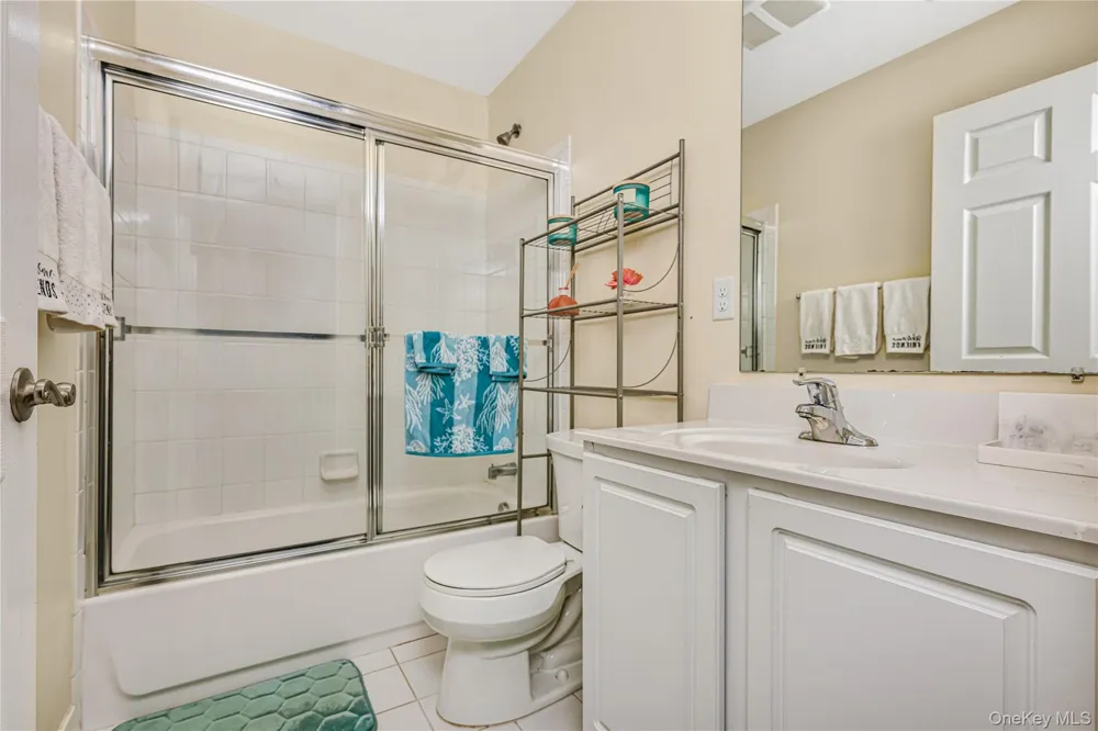 212 Willow Lane Valley Stream, NY 11580