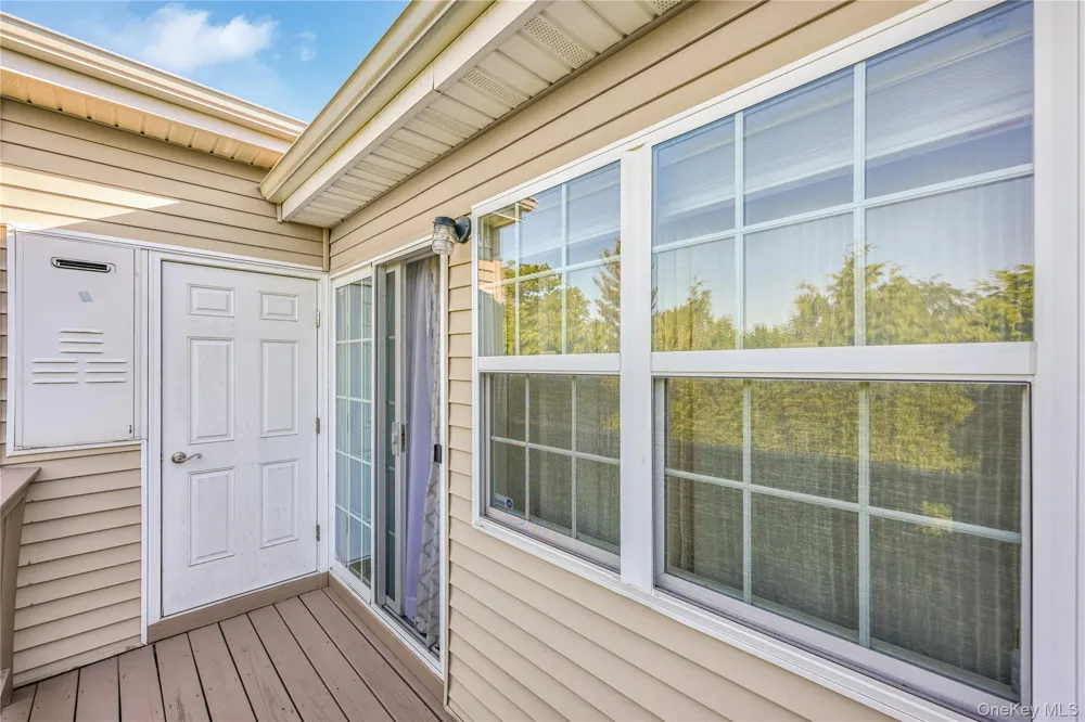 212 Willow Lane Valley Stream, NY 11580