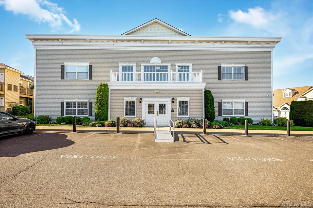 212 Willow Lane Valley Stream, NY 11580