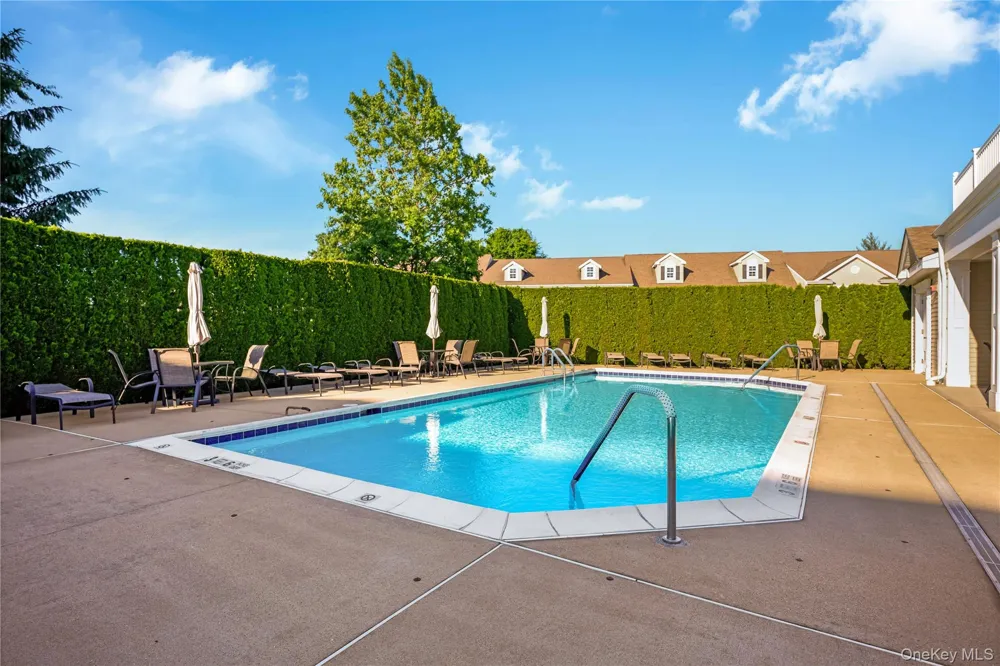 212 Willow Lane Valley Stream, NY 11580