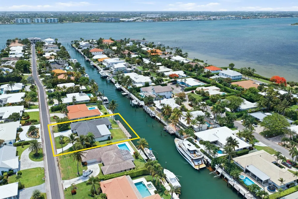 1170 Fairview Lane Singer Island, FL 33404