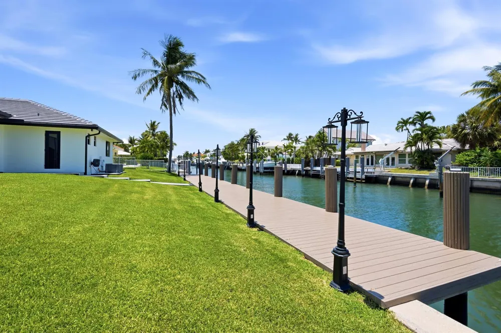 1170 Fairview Lane Singer Island, FL 33404