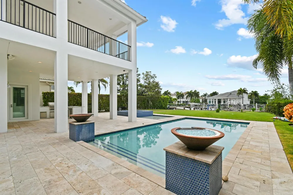 13965 Willow Cay Drive Juno Beach, FL 33408