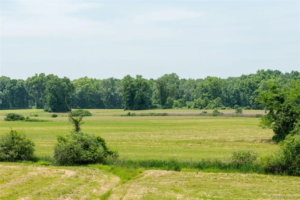 7115 Albany Post Road Rhinebeck, NY 12572