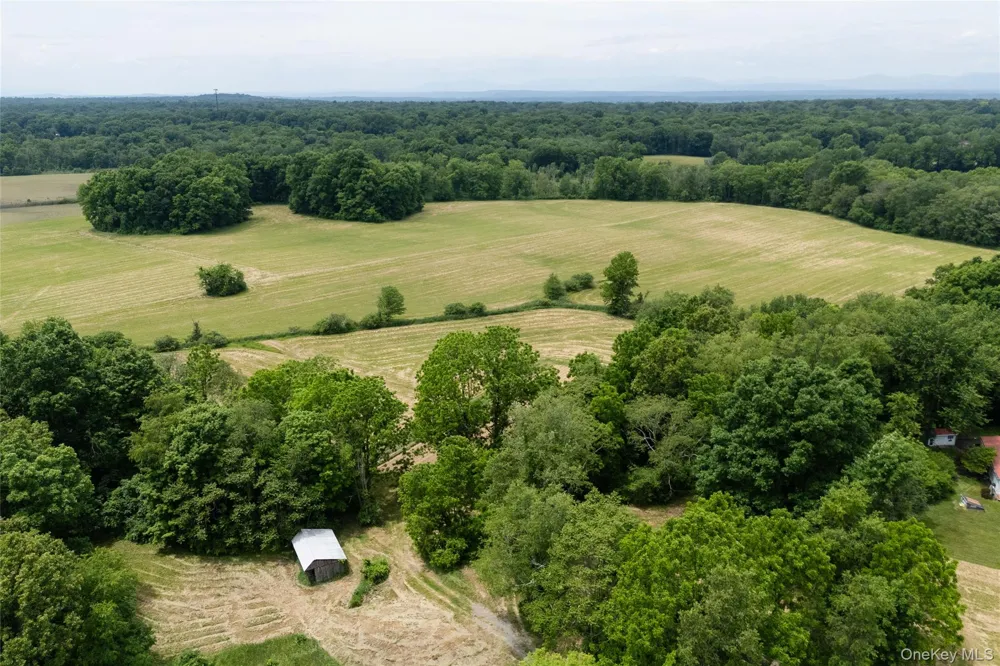 7115 Albany Post Road Rhinebeck, NY 12572