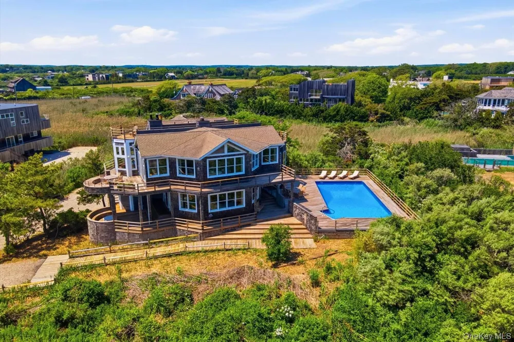 137 Sandune Court Sagaponack, NY 11962