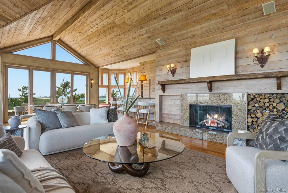 137 Sandune Court Sagaponack, NY 11962