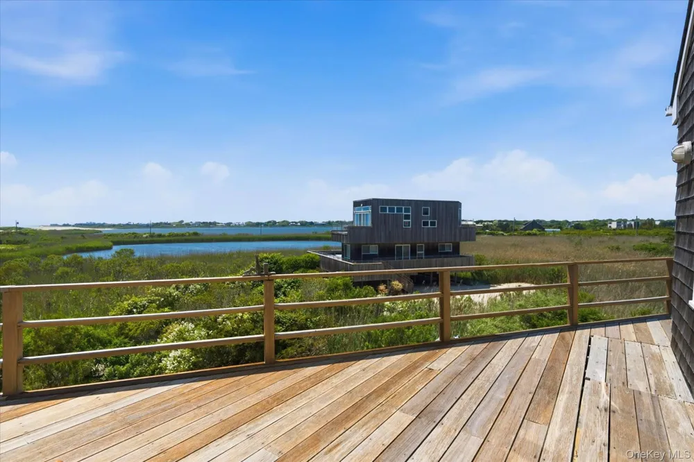137 Sandune Court Sagaponack, NY 11962