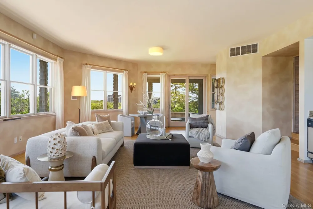 137 Sandune Court Sagaponack, NY 11962