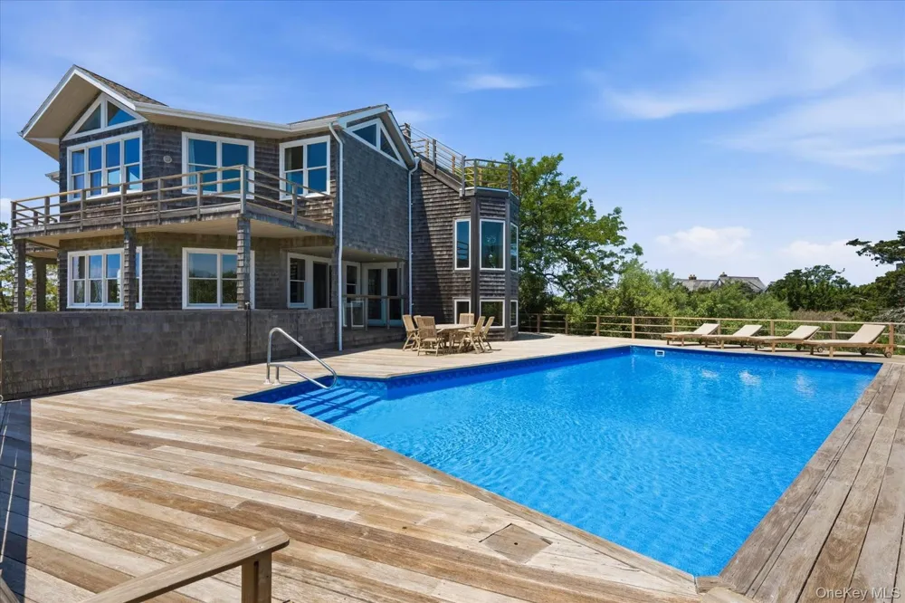 137 Sandune Court Sagaponack, NY 11962