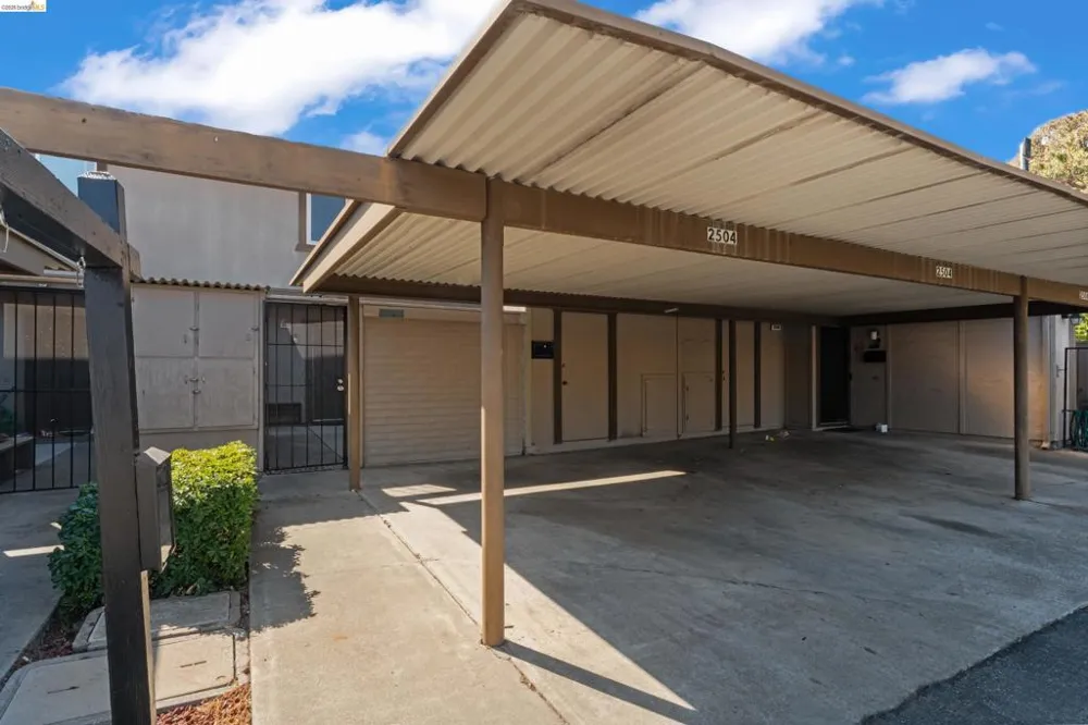 2504 Bishop Ln Antioch, CA 94509