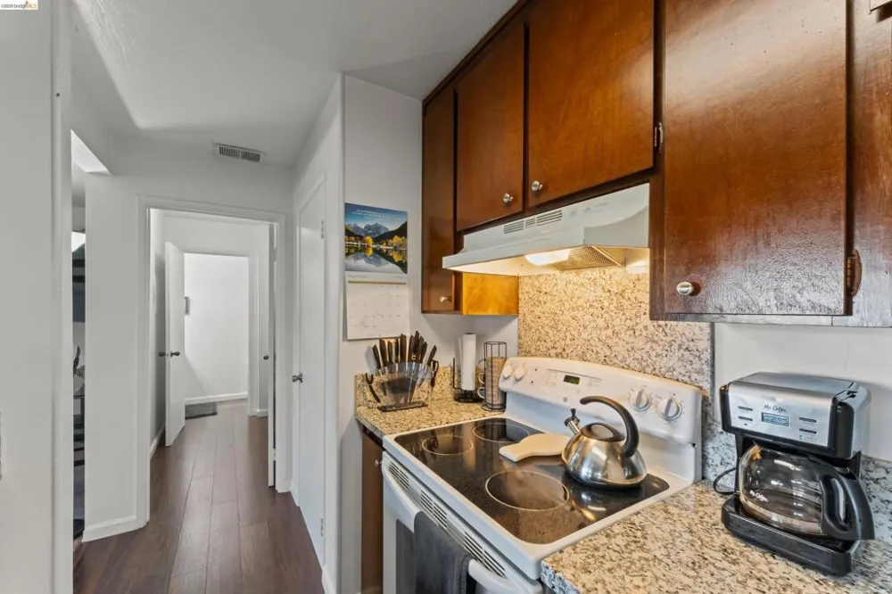 2504 Bishop Ln Antioch, CA 94509