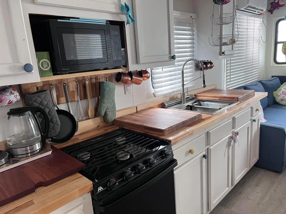 1801 Roosevelt Boulevard Key West, FL 33040