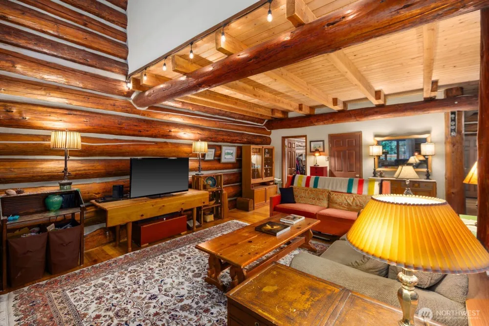 129 Lake Roesiger Road Snohomish, WA 98290