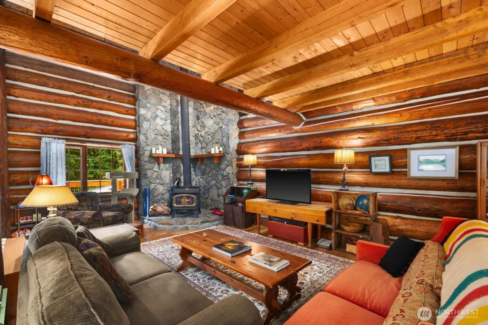 129 Lake Roesiger Road Snohomish, WA 98290