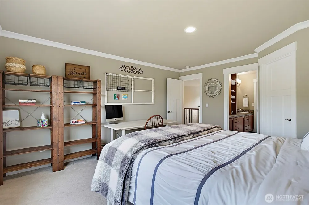 6402 Fairway Place SE Snoqualmie, WA 98065