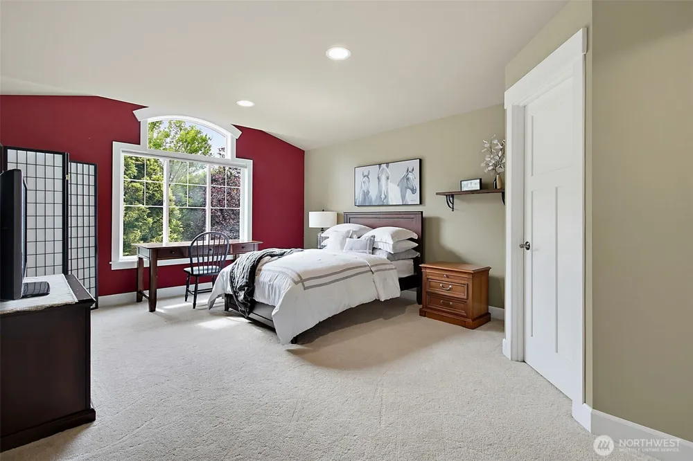 6402 Fairway Place SE Snoqualmie, WA 98065