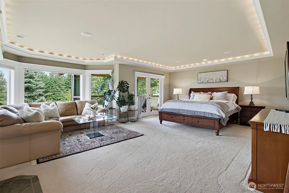6402 Fairway Place SE Snoqualmie, WA 98065