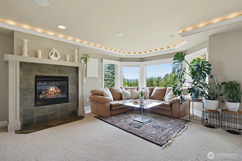 6402 Fairway Place SE Snoqualmie, WA 98065