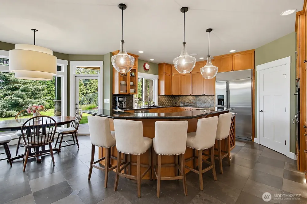 6402 Fairway Place SE Snoqualmie, WA 98065