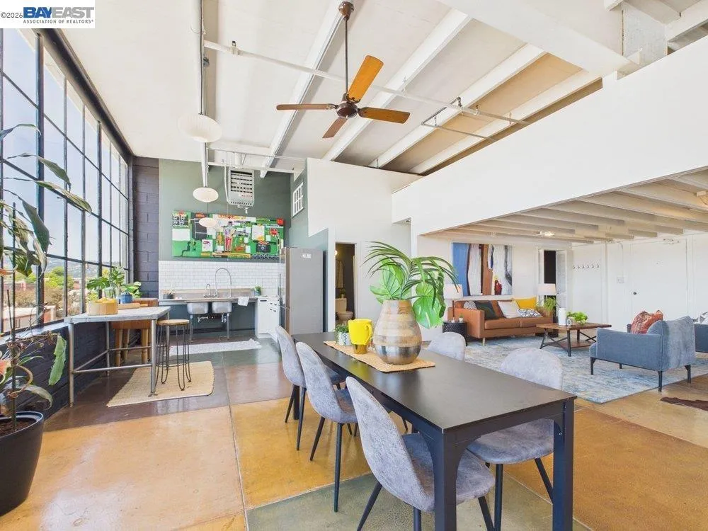 4053 Harlan St #315 Emeryville, CA 94608